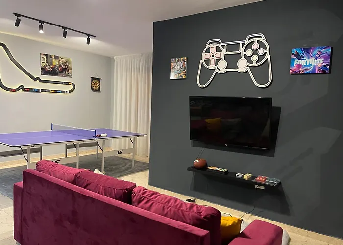 Super House 2 Blloku - 3 Tirana