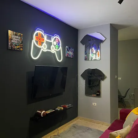 Appartement Super House 2 Blloku - 3 *